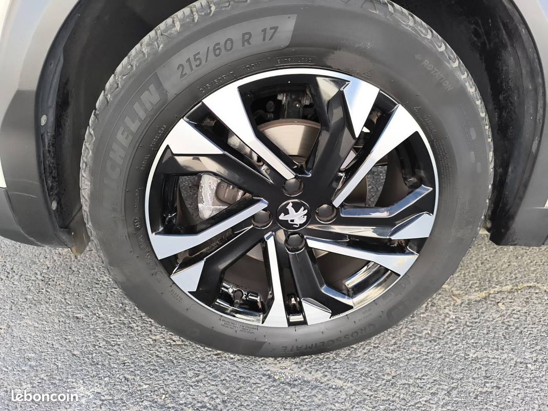 PEUGEOT 2008 PureTech 130 S&S EAT8 Allure (image 11)