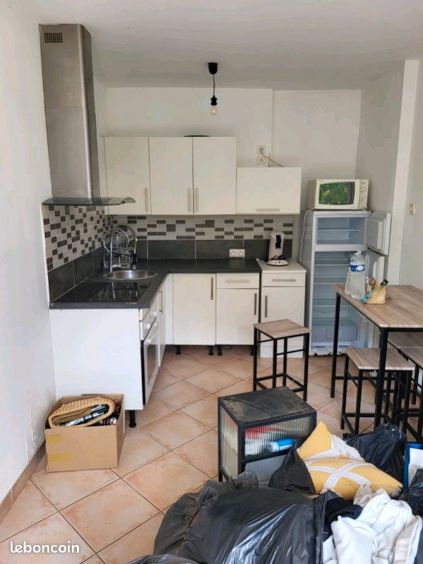 Appartement 2 pièces 28 m² · à Saint-Cyr-sur-Mer · 28 m² · 900 €/mois