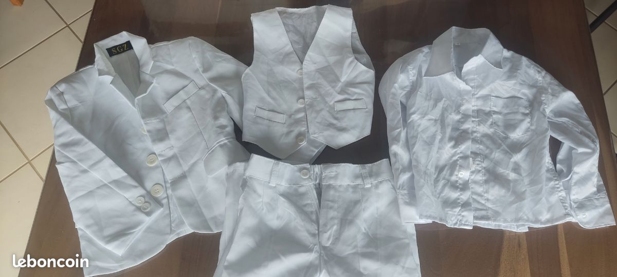 Costume 4 pièces garçon 2 ans (image 1)