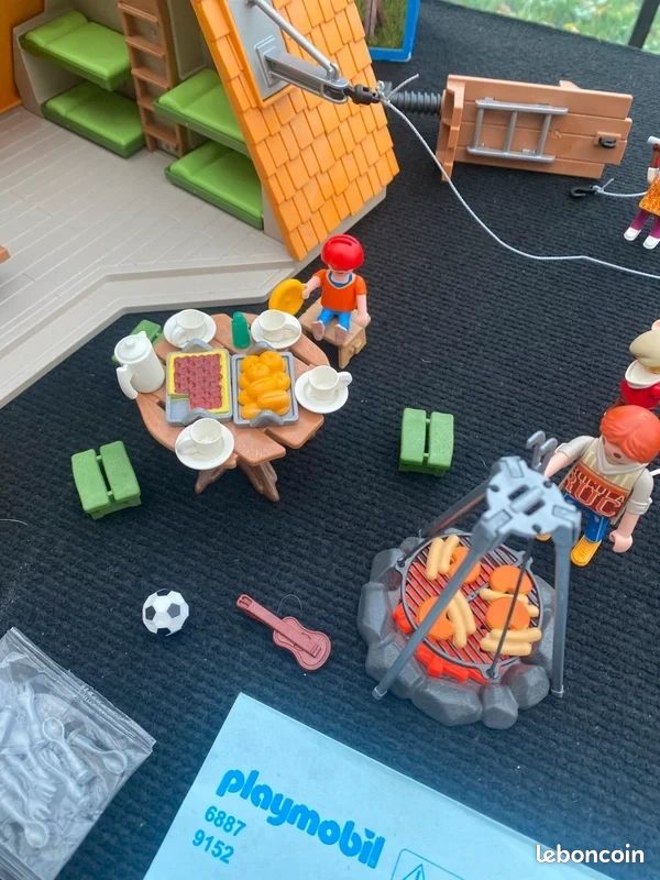 Playmobil 6887 - Gîte De Vacances à La Montagne Avec Tyrolienne Géante - Complet