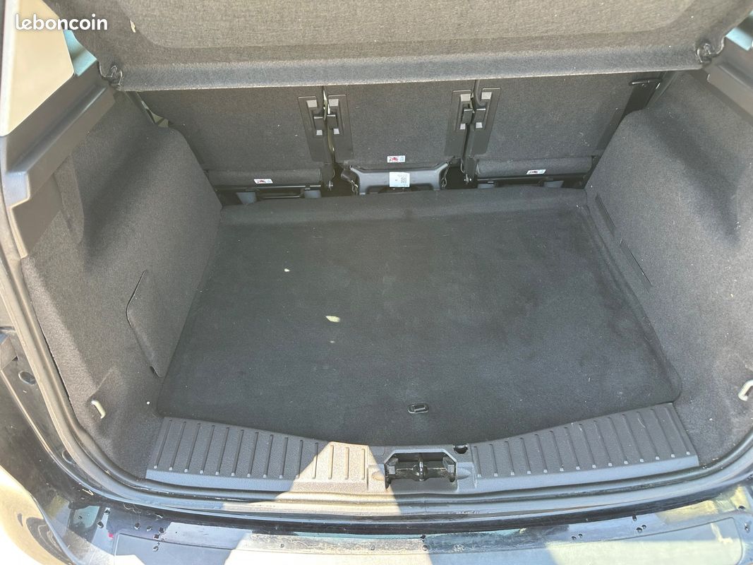 FORD C-Max Titanium 1.5 TDCi 120 cv {RADAR ARR - TOIT PANORAMIQUE} (image 10)