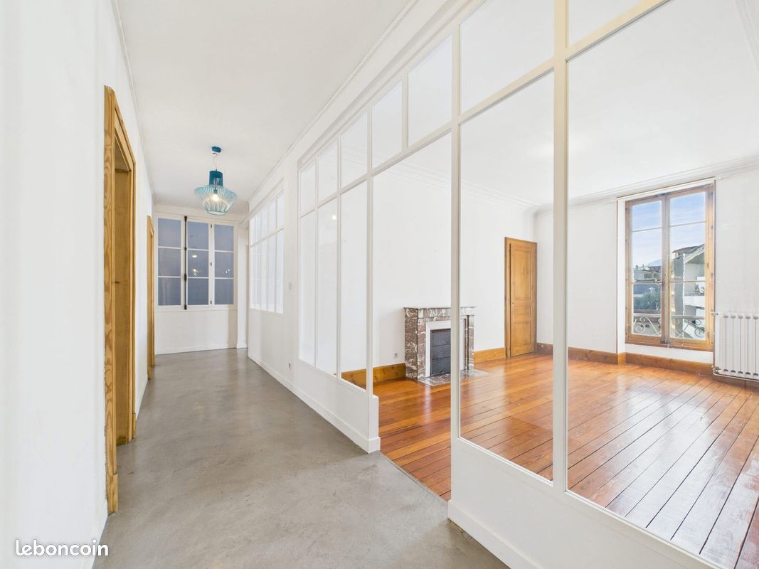 Appartement 6 pièces 147 m² · à Chambéry · 147 m² · 399 000 €