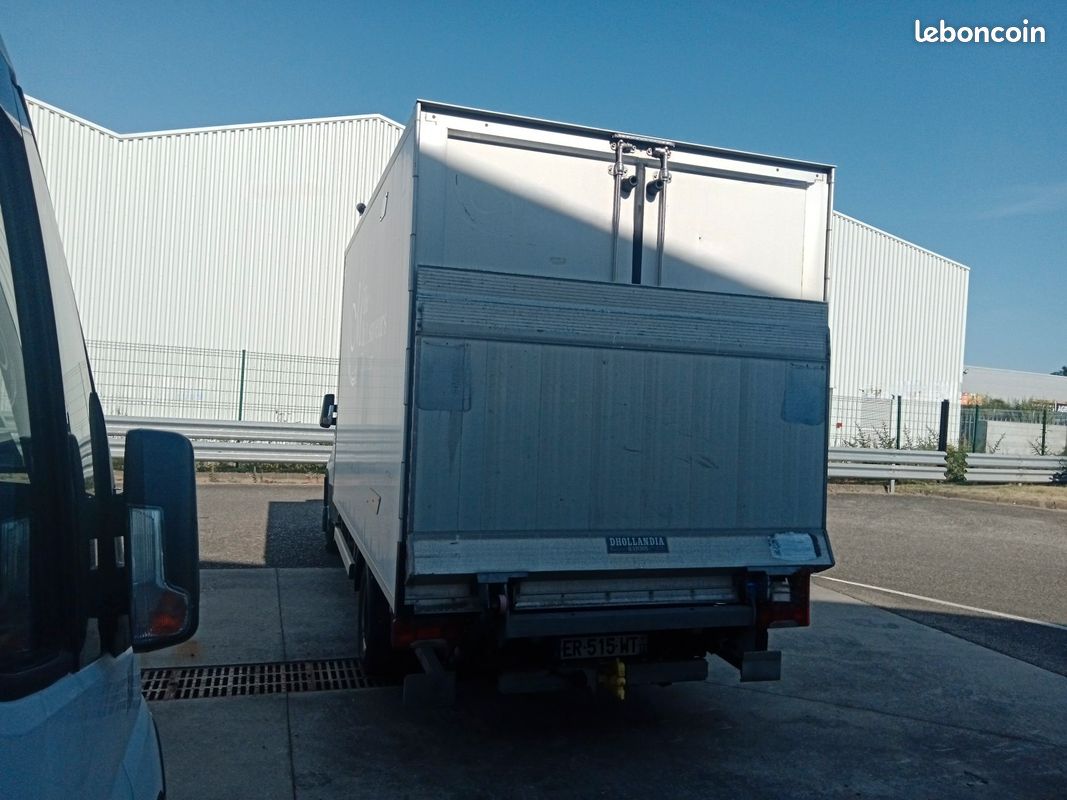 Iveco daily 35c14 frigorifique - hayon - 12 m3 - porte laterale - frcx - 136ch - 24 990 (image 4)