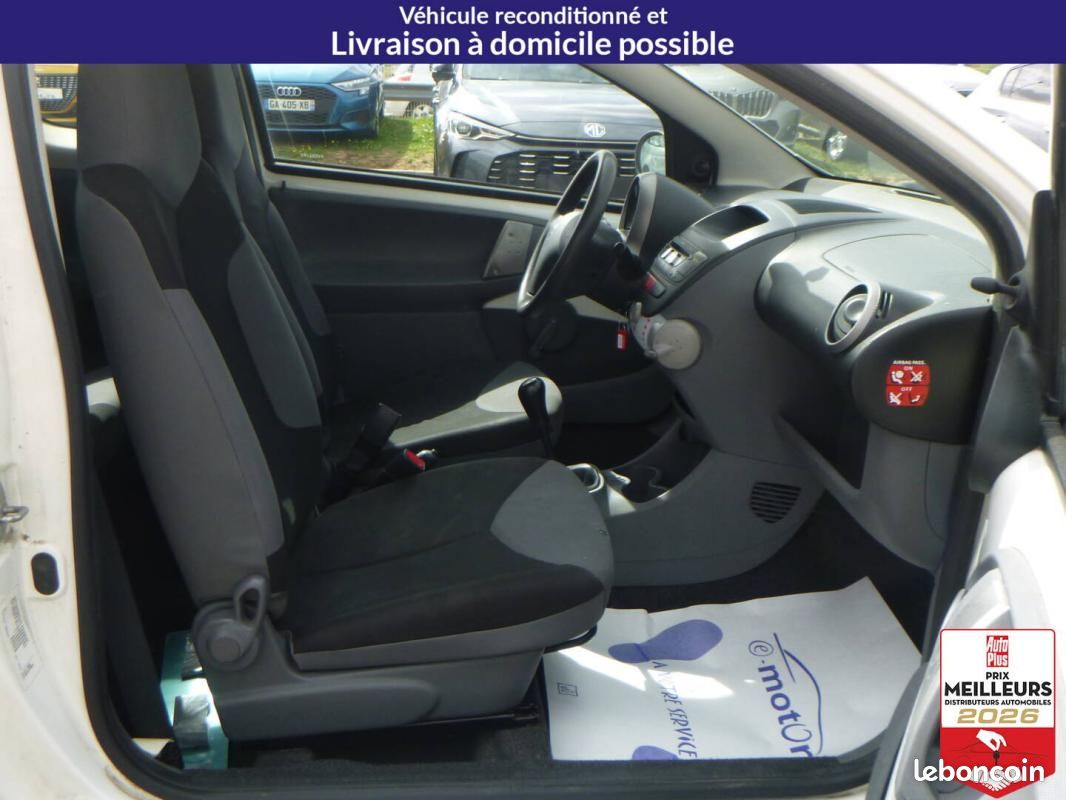 Peugeot 107 1.0e 12V 68ch BLUE LION - Access (image 18)