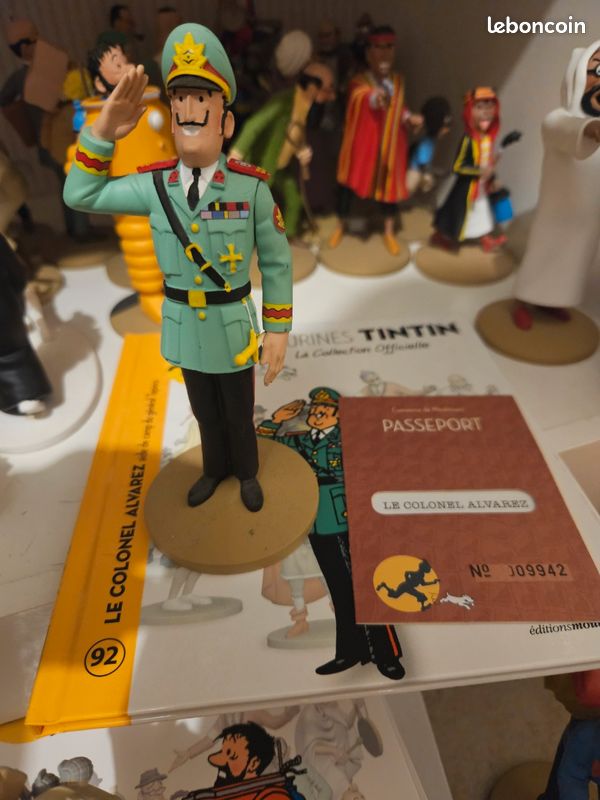 FIGURINE TINTIN N° 37 LE COLONEL SPONSZ collection officielle EUR 42,00