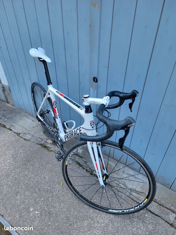Velo de route Prorace Taille L carbone Vélos