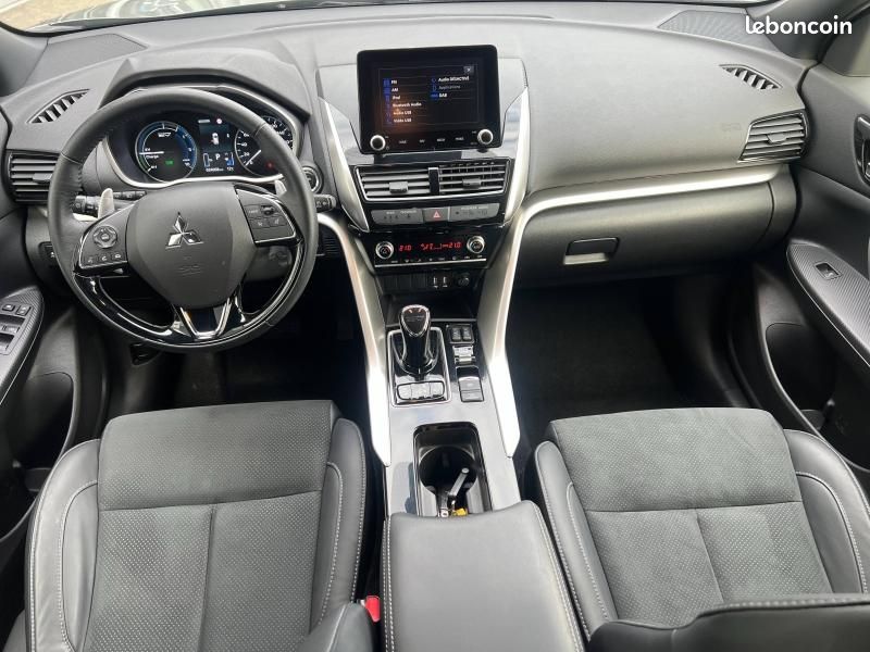 Mitsubishi Eclipse Cross 2.4 MIVEC PHEV 188ch Business 4WD (image 19)
