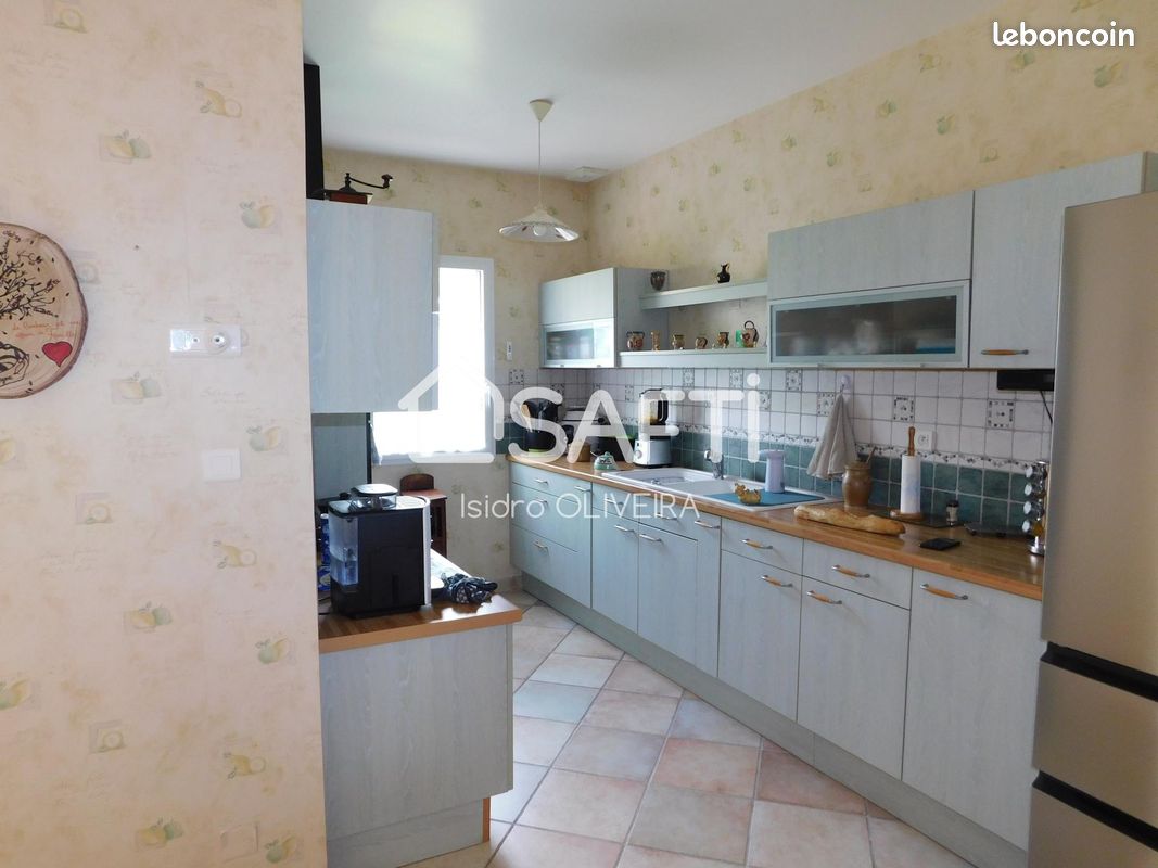 Propriété 7 pièces 207 m² - Saint-Pompain 79160 (image principale 7)