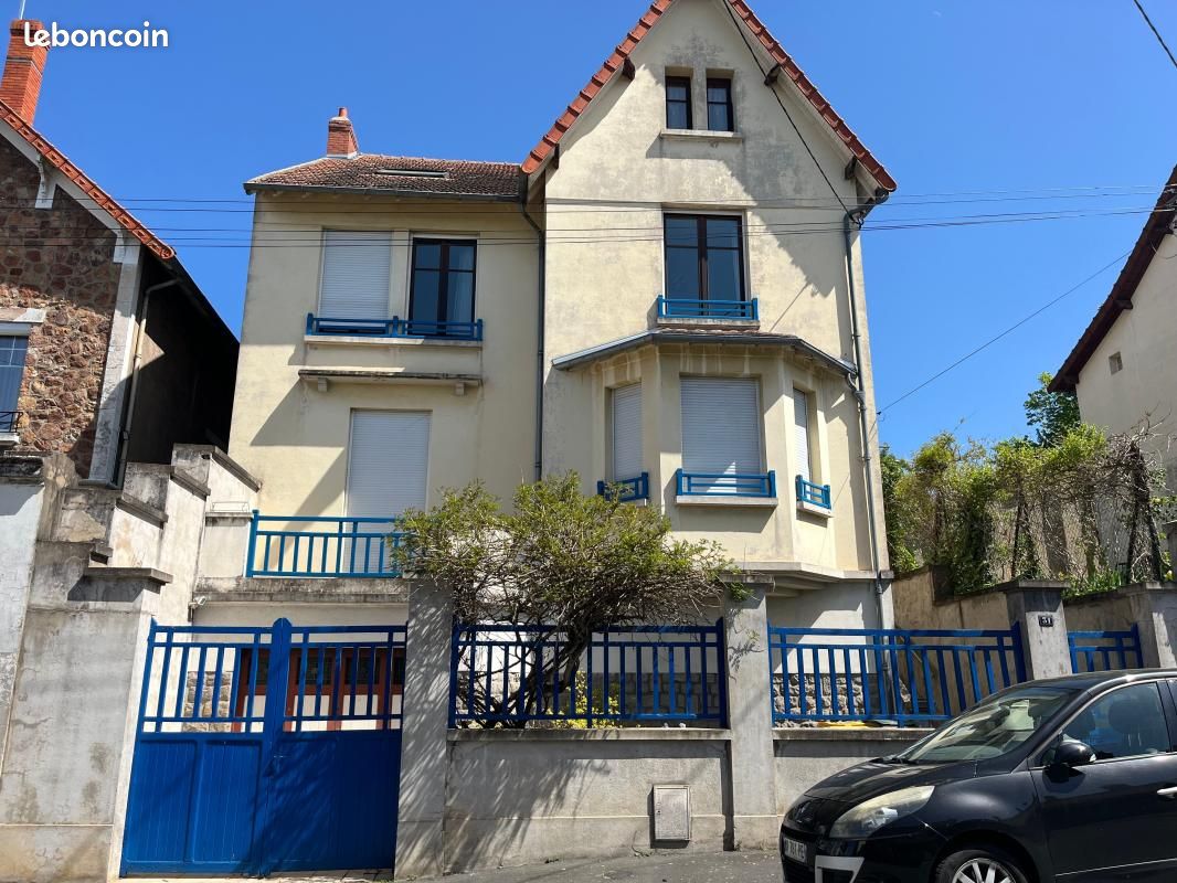 Maison 6 pièces 220 m² · à Montluçon · 220 m² · 264 000 €