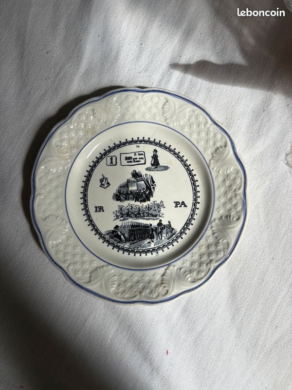 Assiette parlante à rébus (image 1)