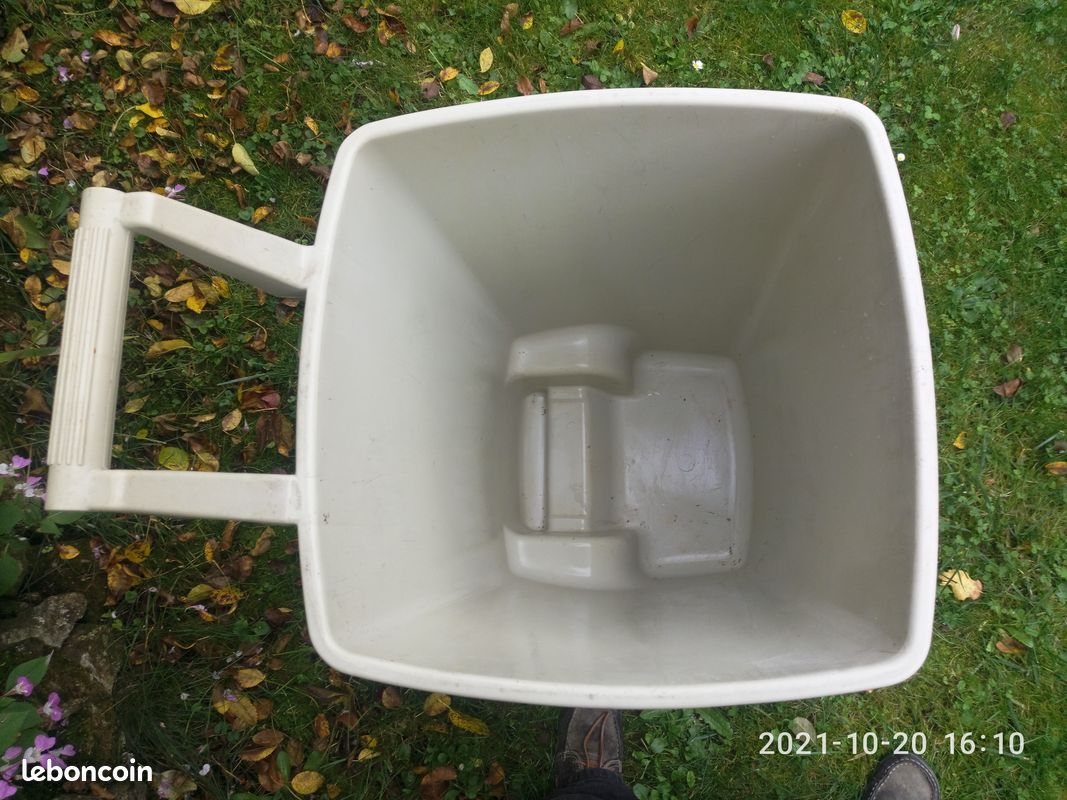 Poubelle de marque Isover (image 2)