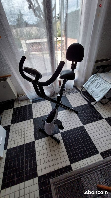 Vélo d appartement excellent etat (image 5)