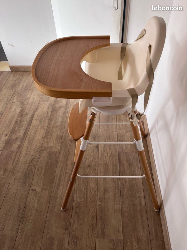 Chaise haute (image 2)