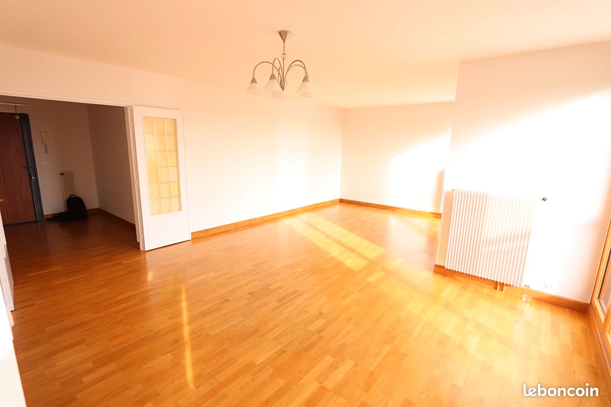 Appartement 2 pièces 74 m² · à Orléans · 74 m² · 729 €/mois
