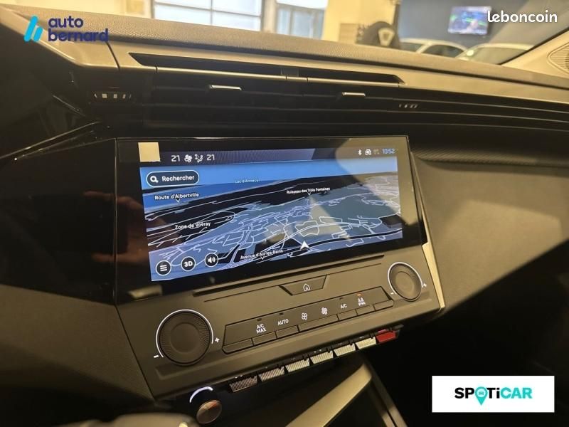 Peugeot 308 1.2 Hybrid 145ch Style e-DCS6 (image 13)