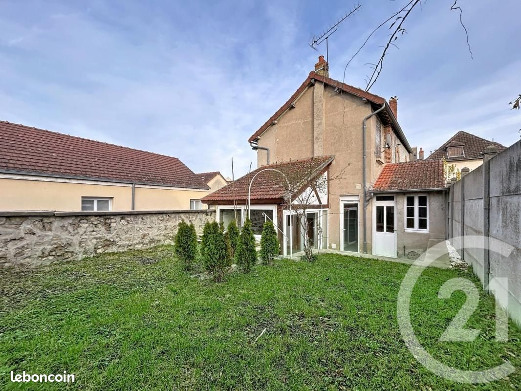 Maison 4 pièces 85 m² · à Saint-Pourçain-sur-Sioule · 85 m² · 82 250 €