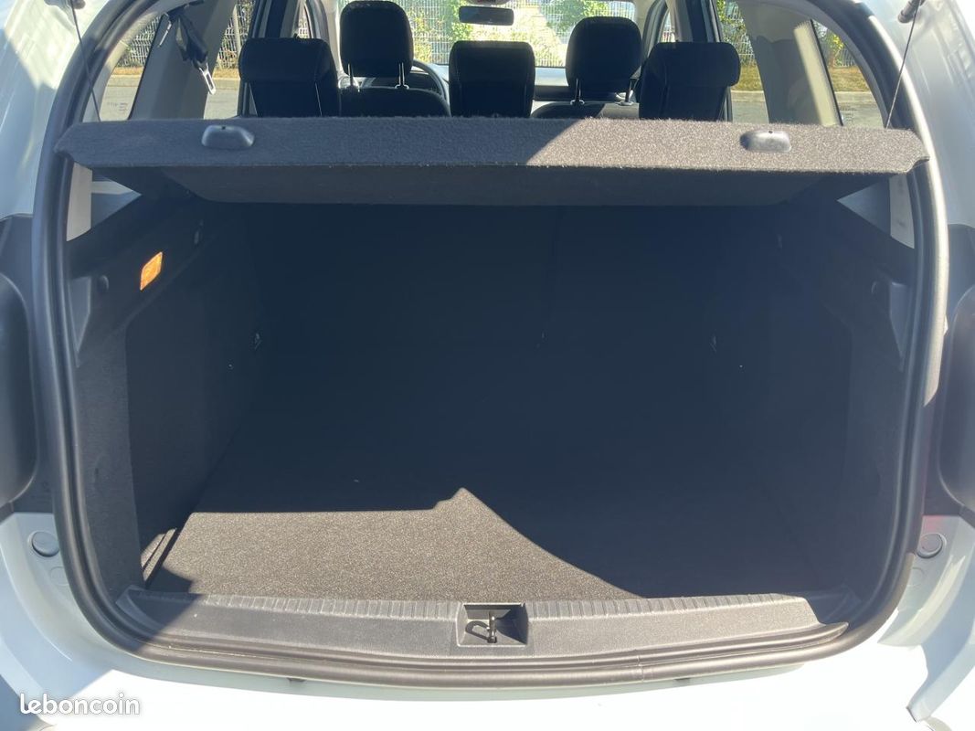 Dacia duster 1.5 bluedci 115 evasion 4x2 / suivi renault / 1ere main (image 18)