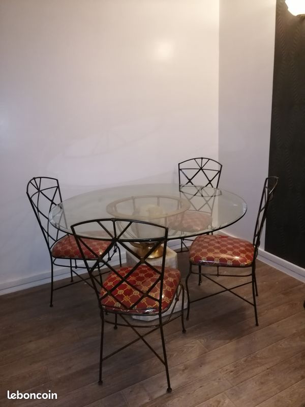 Table a repas (image 1)