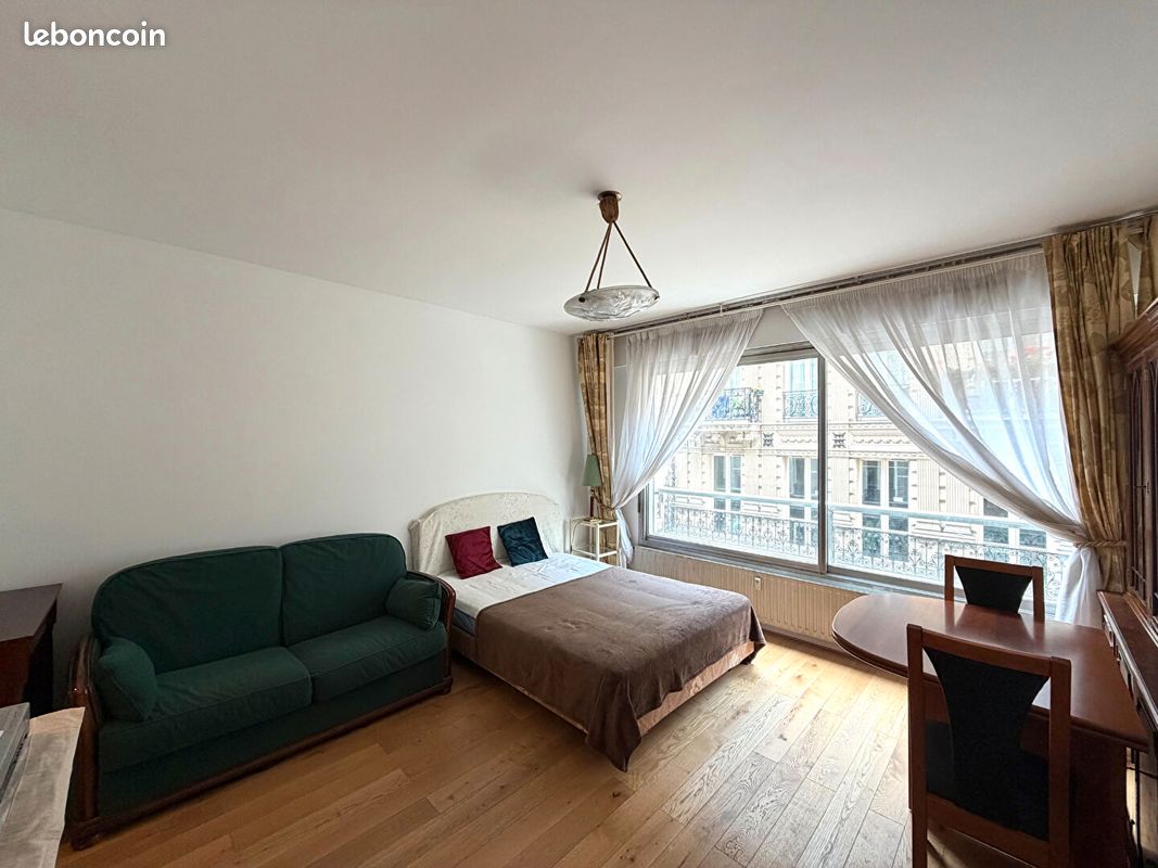 Appartement 1 pièce 29 m² · à Paris · 29 m² · 1 295 €