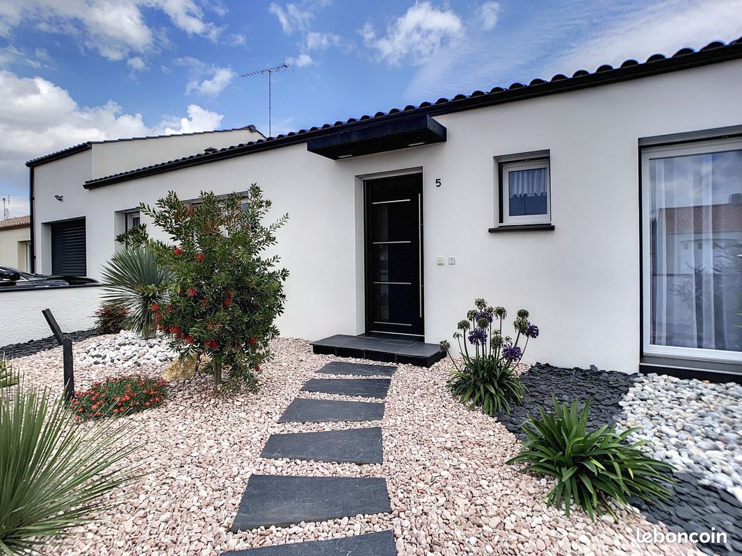Maison 4 pièces 117 m² · à La Chapelle-Hermier · 117 m² · 299 500 €