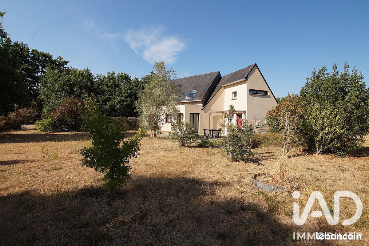 Maison 7 pièces 160 m² · à Férel · 160 m² · 278 500 €