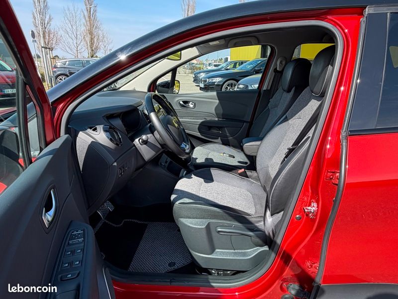 Renault Captur 1.3 TCe 150 Intens Leds GPS Caméra Bluetooth Régul (image 16)