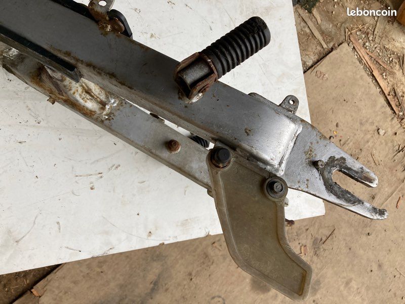 Honda 500 XLR PD02 bras oscillant axe cale pieds protection (image 2)