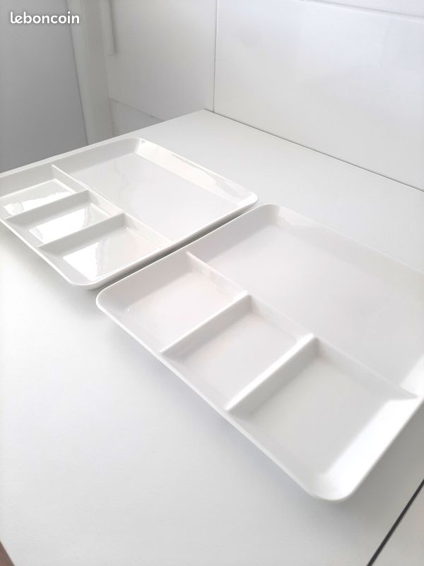 2 assiettes d'apéritif blanches (image 1)