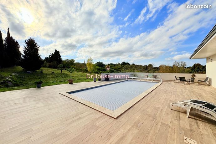 Villa 5 pièces 197 m²
