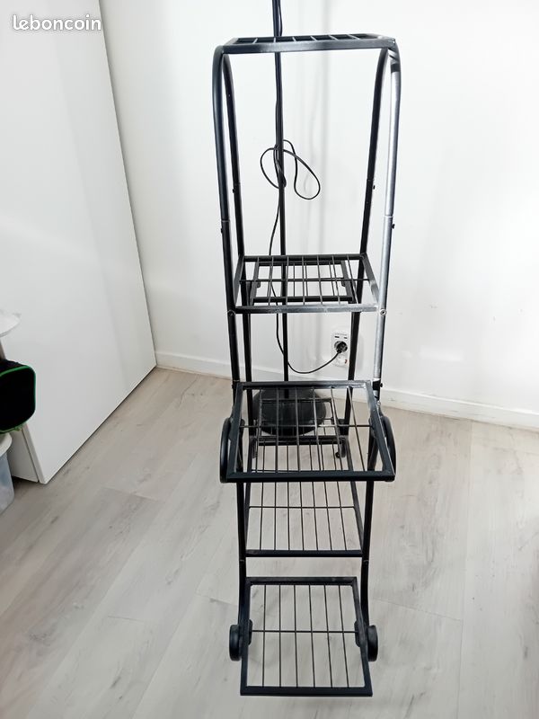 Étagère en fer forgé noir pour plante (image 3)