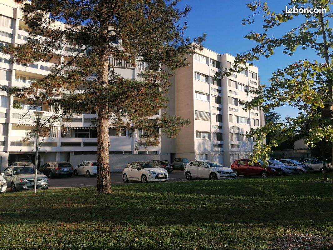 Appartement 3 pièces 60 m² · à Oullins-Pierre-Bénite · 60 m² · 1 000 €/mois
