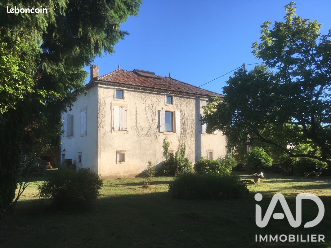 Maison 4 pièces 160 m² · à Anglars-Juillac · 160 m² · 262 000 €