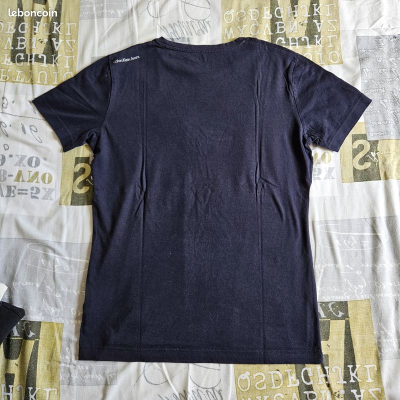 T-shirt Calvin Klein bleu marine (image 3)