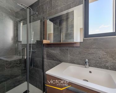 Maison 900 000 € - 228 m²