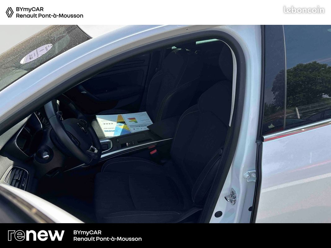 RENAULT Mégane IV Berline TCe 140 Energy EDC Zen (image 11)