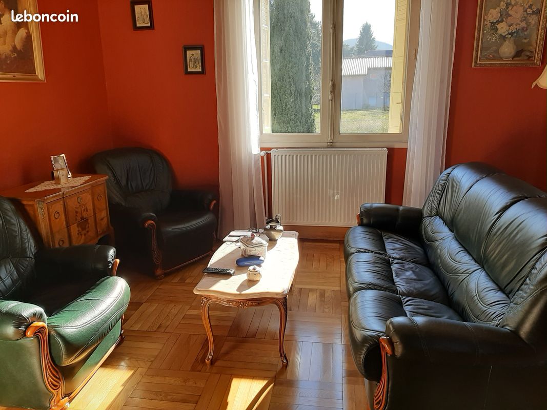 Table salon dessus marbre (image 1)