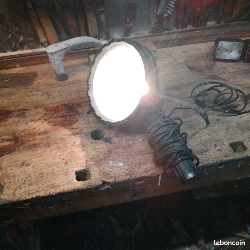 Projecteur avec interrupteur (image 2)