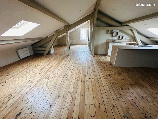 Appartement 3 pièces 104 m² · à Roche-la-Molière · 104 m² · 695 €/mois