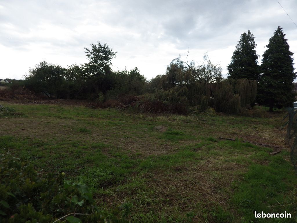 Terrain 1984 m² · à Mennessis · 1 984 m² · 59 000 €