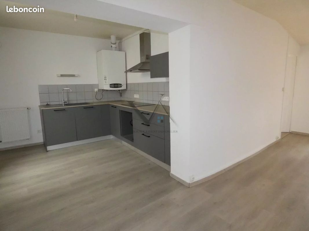 Appartement 3 pièces 55 m² · à Montélimar · 55 m² · 547 €/mois