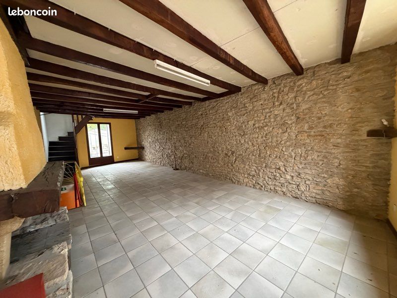 Immeuble 5 pièces 150 m² · à Nogent · 150 m² · 30 000 €