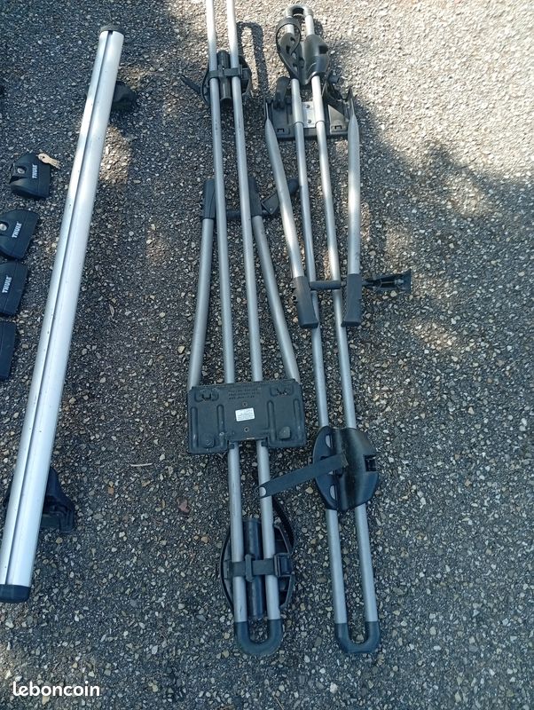 Lot barres de toit + porte vélos (image 3)