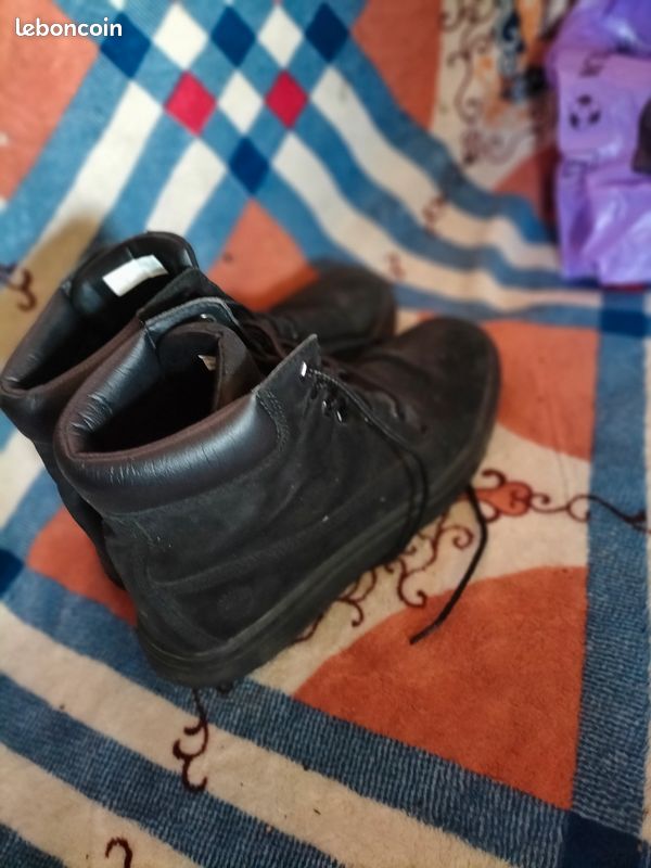 Basket montante cuir Timberland pointure 40 très bon état (image 2)