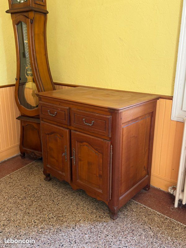 Buffet bas en merisier, 2 portes et 2 tiroirs (image 2)