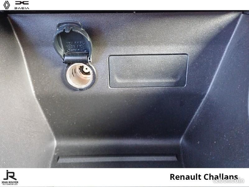 Renault Clio 1.0 SCe 65ch Authentic (image 23)