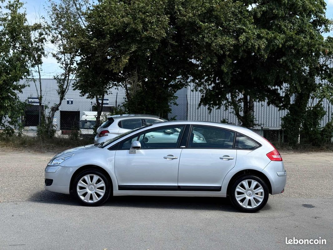 Citroën C4 1.6 HDI 110CH Exclusive – Régulateur – Clim Auto – Jantes Alu – Révisée & Garantie 6 mois (image 8)