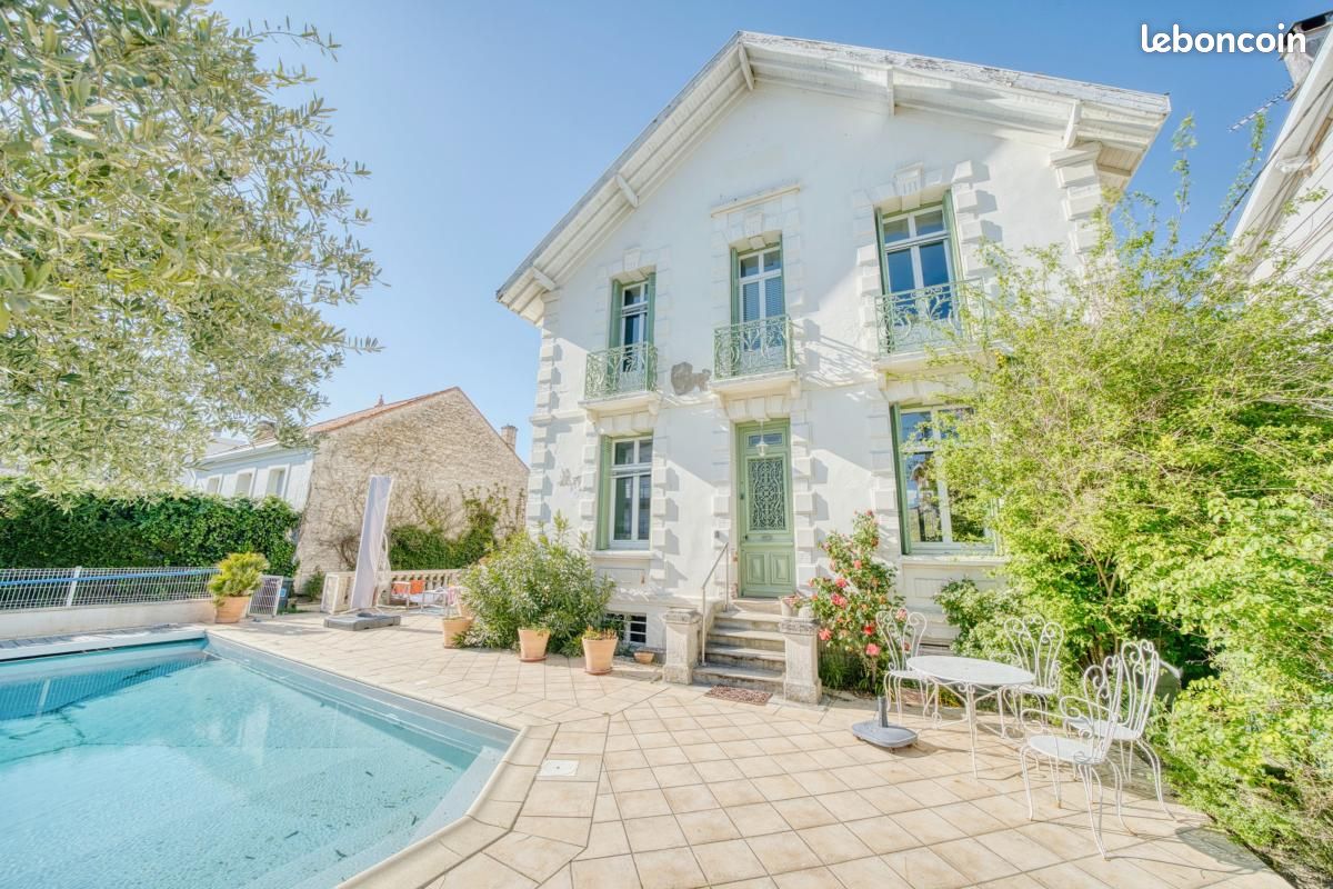 Maison 8 pièces 218 m² · à Royan · 218 m² · 1 299 000 €