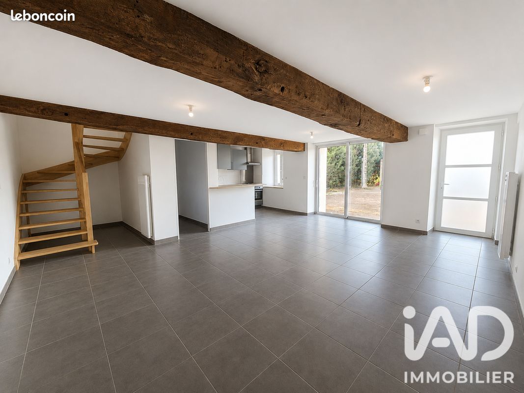 Maison 4 pièces 83 m² · à Val d'Erdre-Auxence · 83 m² · 855 €