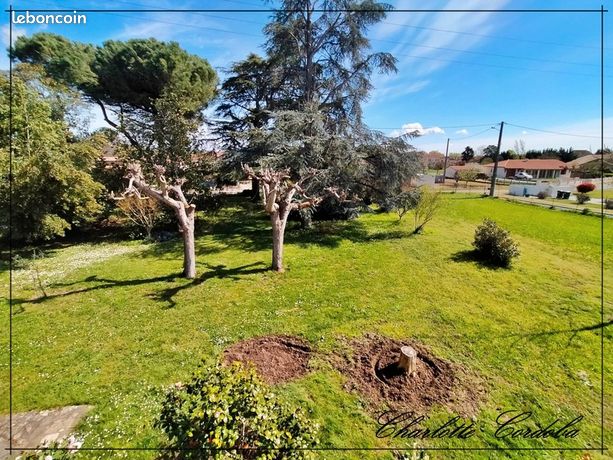 Maison 8 pièces 230 m²