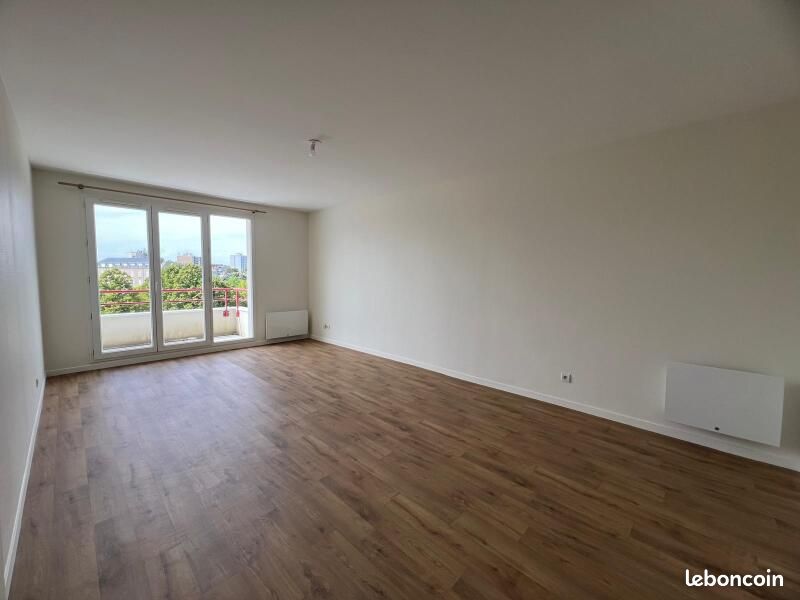 Appartement 3 pièces 67 m² · à Orléans · 67 m² · 860 €